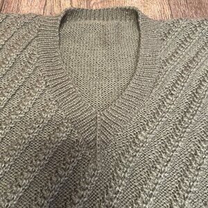 Vest knitted